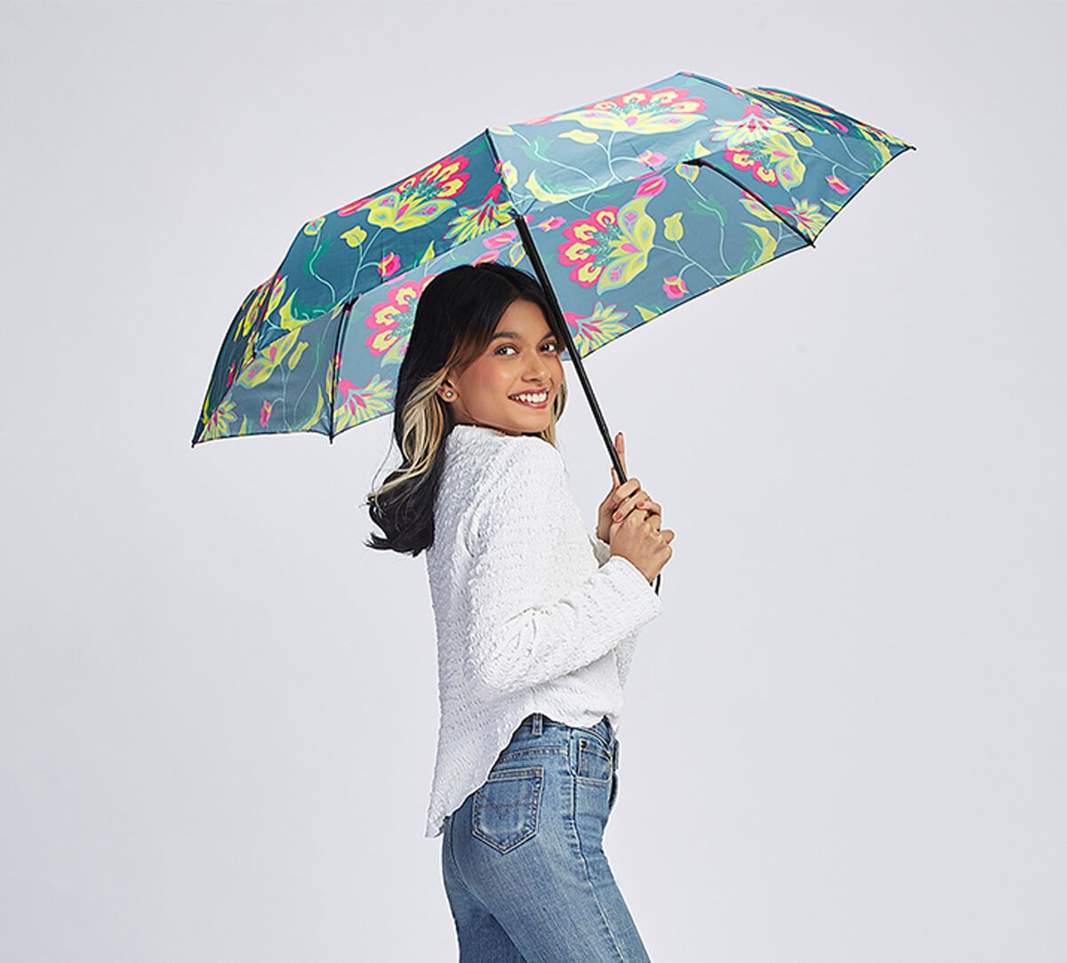 India Circus by Krsnaa Mehta Cyanic Pop Burst 3 fold Umbrella