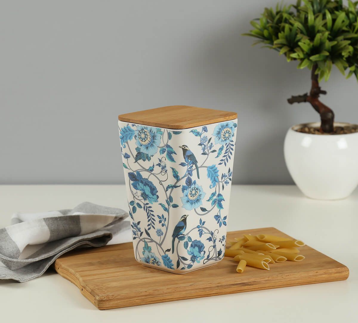 Azur Blooms Bamboo Jar