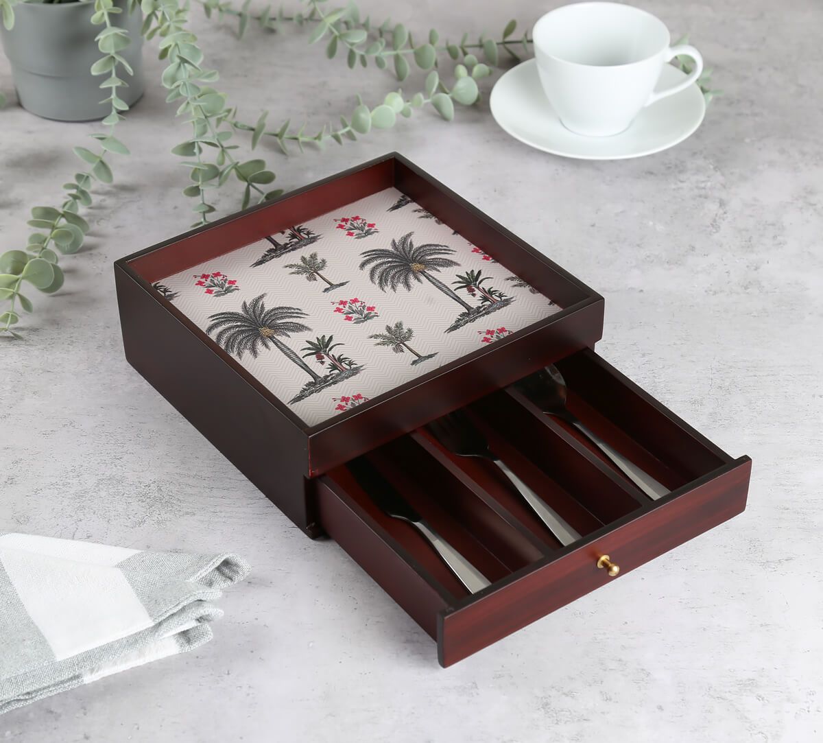 Chevron Palms Cutlery Organizer
